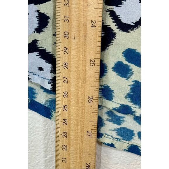 NWOT Equipment Femme Womens 100% Silk Button Down Animal Print Blouse Small - Picture 9 of 11